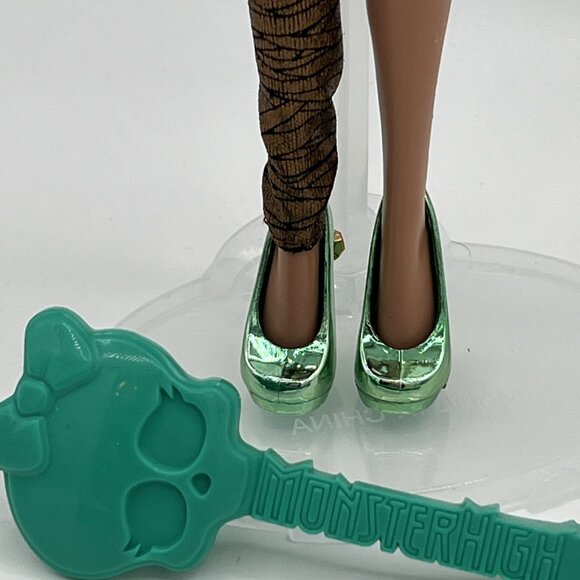 Monster High Cleo De Nile Dawn Of The Dance- Mattel 2009 W/brush - Picture 5 of 15